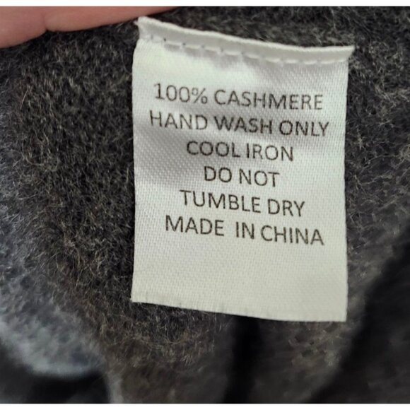 Women’s WYSE London Gray Cashmere sweater With Stars, Size 1 (Runs Big) - Picture 8 of 13